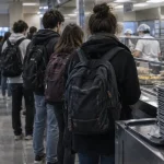 Tensions et files d'attente au restaurant universitaire Kergoat